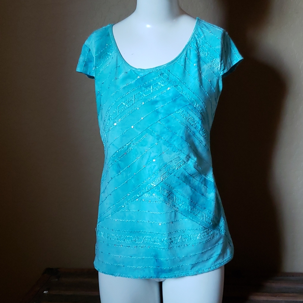 Dress Barn Turquoise Sequined Tshirt 0215